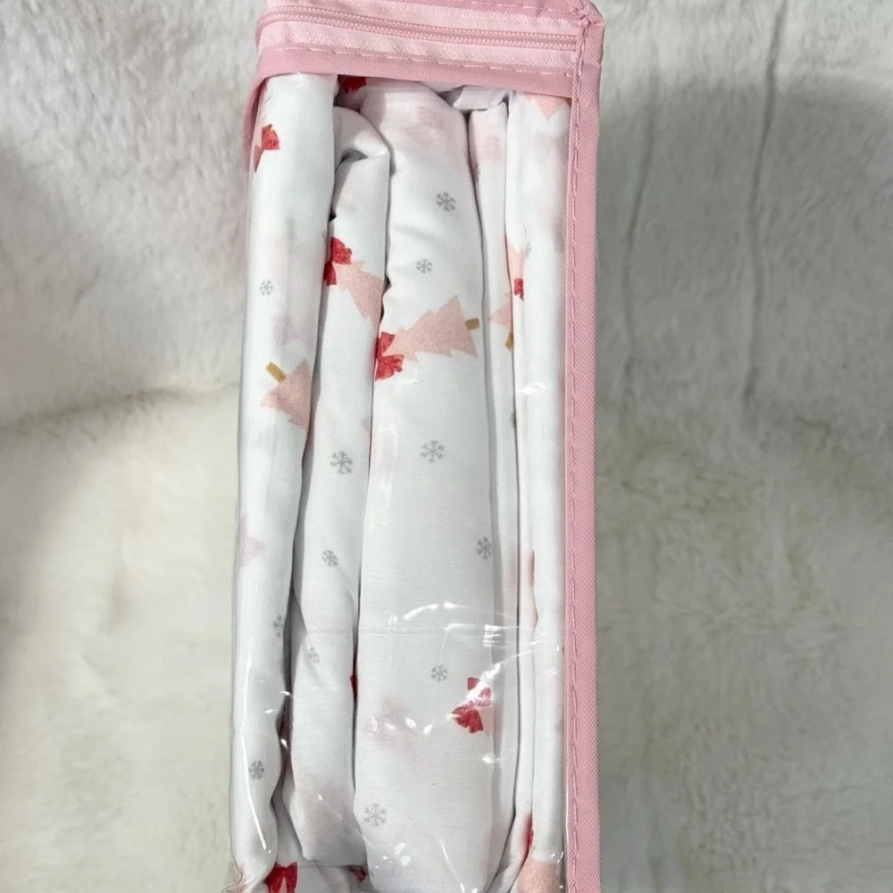 *NEW* Betsey Johnson Pink 5 Piece King Sheet Set with Bonus Eye Mask - Picture 3 of 4